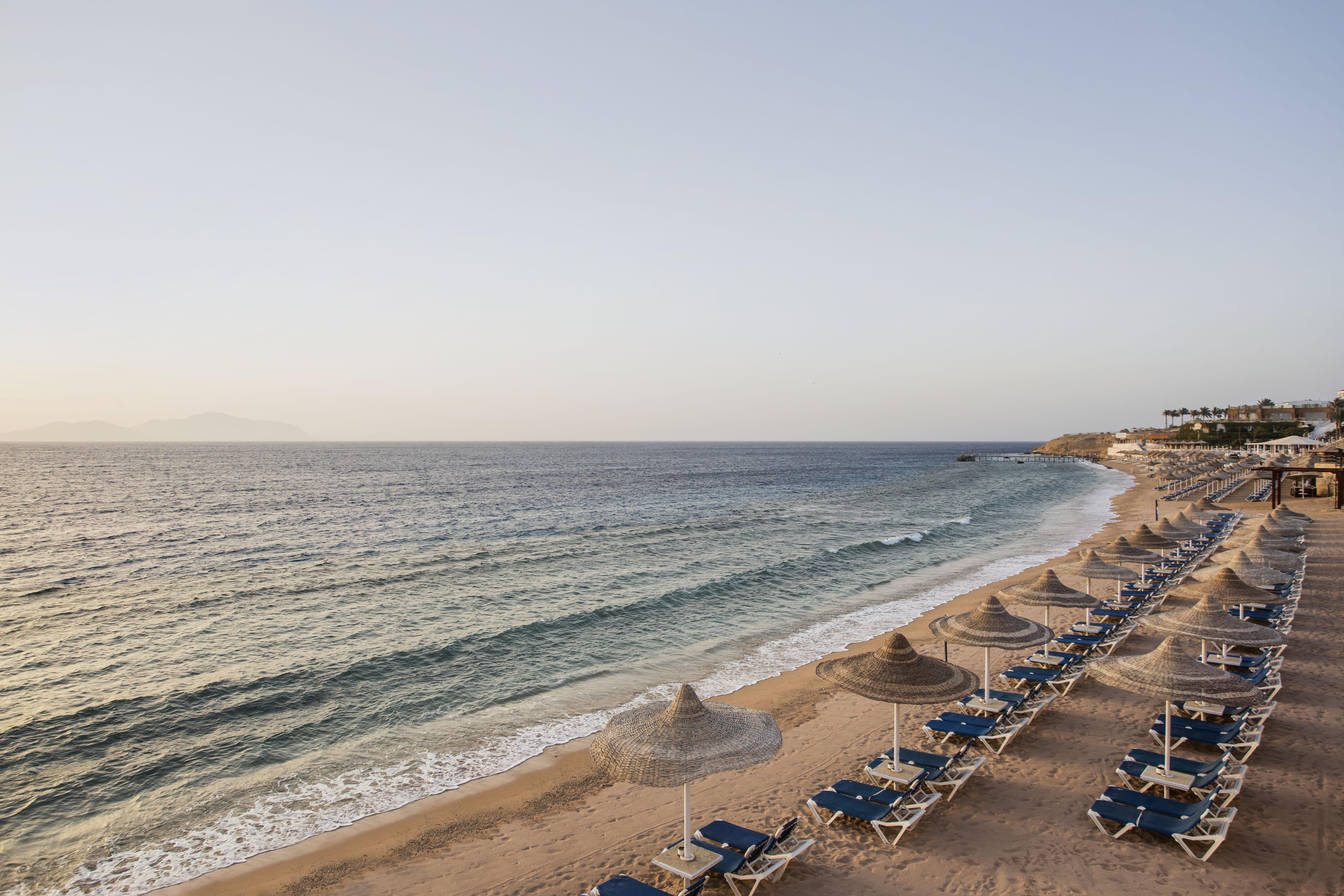 Sultan Gardens Resort Sharm El Sheikh Ngoại thất bức ảnh A beach in Hurghada