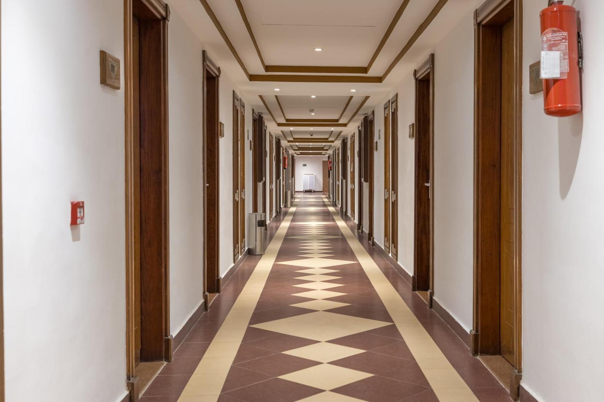Sultan Gardens Resort Sharm El Sheikh Ngoại thất bức ảnh A corridor in a hotel